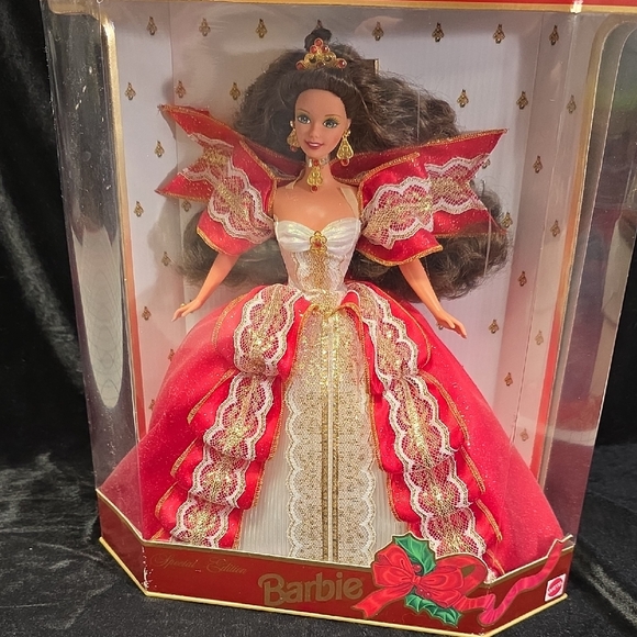 1997 Mattel Special Edition 10th Anniversary Happy Holidays Barbie Doll NIB